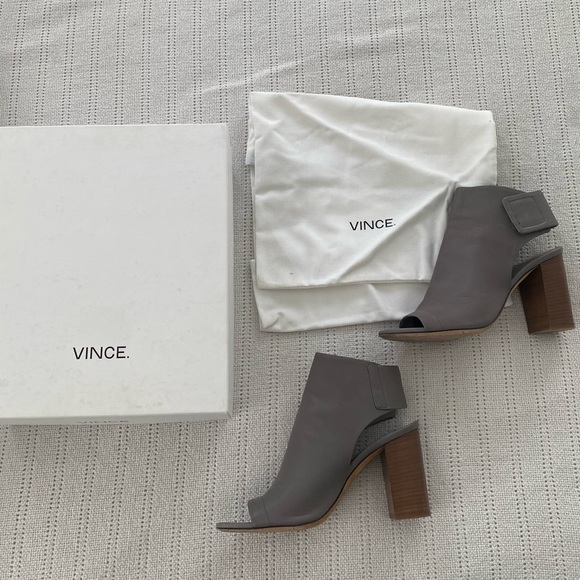 Vince Faye Truffle Heeled Booties - size 7.5 - Picture 5 of 11